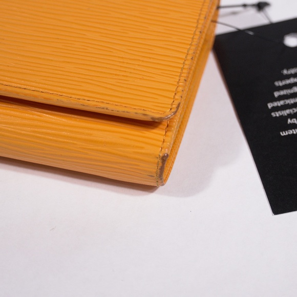 Louis Vuitton Epi Portmonnaie Billets Tresor Leather Bifold Wallet - Picture 3 of 10